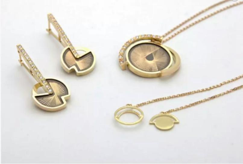 Jewellery and Silversmithing- Design for industry珠寶與貴金屬-行業方向