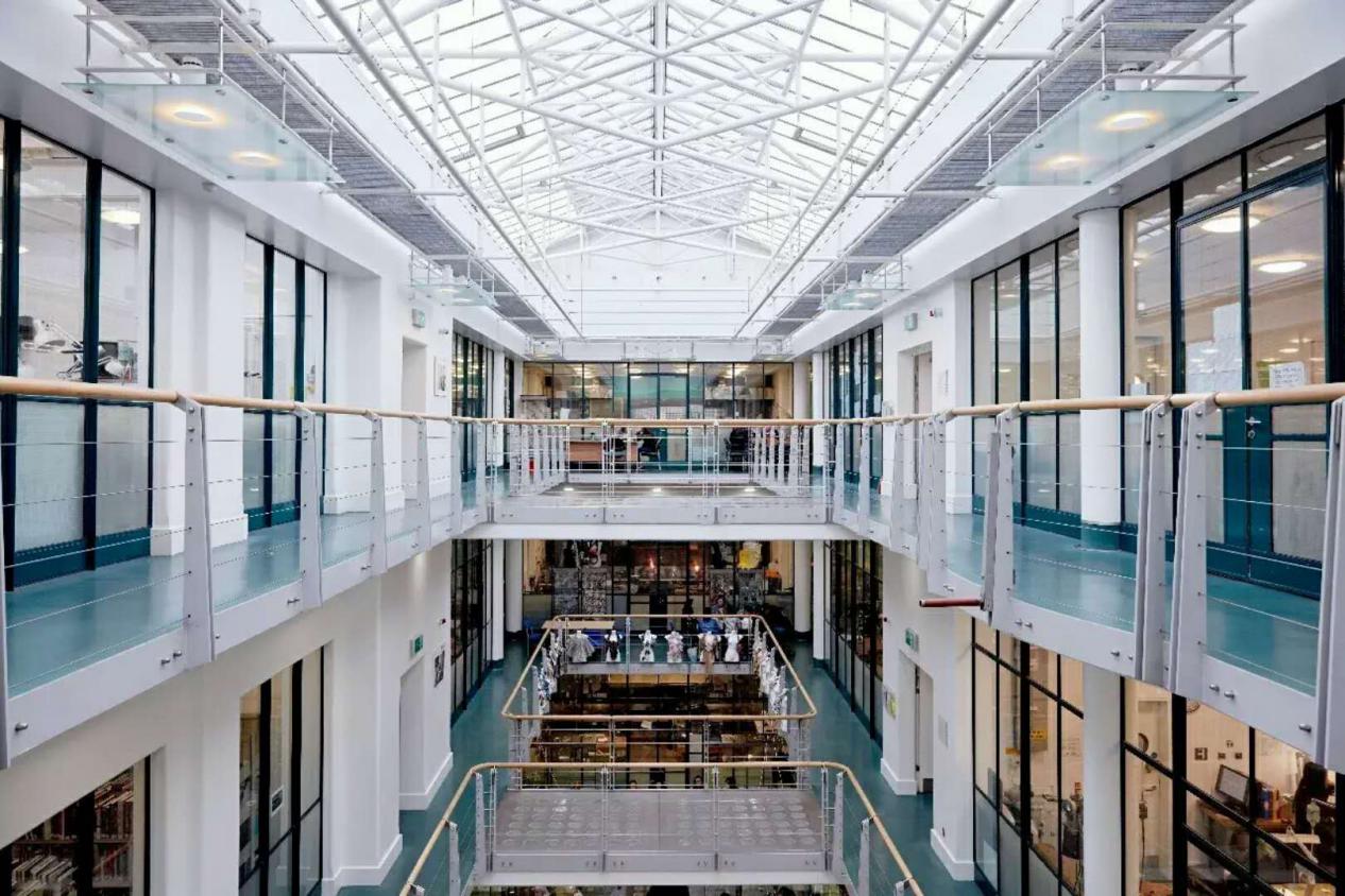 伯明翰藝術與設計學院珠寶分院內景