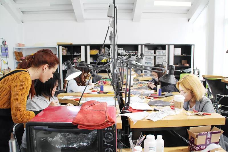 2018-2019 AIVA當(dāng)代首飾藝術(shù)家駐留項(xiàng)目開放申請(qǐng)