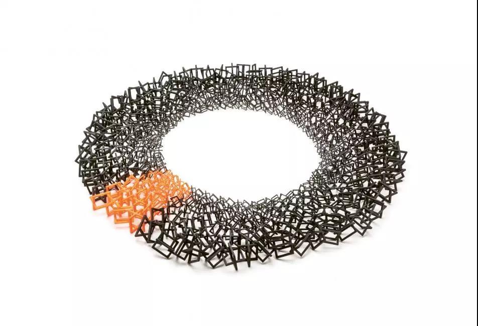 INTERSECTIONS NECKPIECE，NYLON, INK，2018