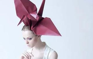 Fascinators | 頭飾——無(wú)用之用